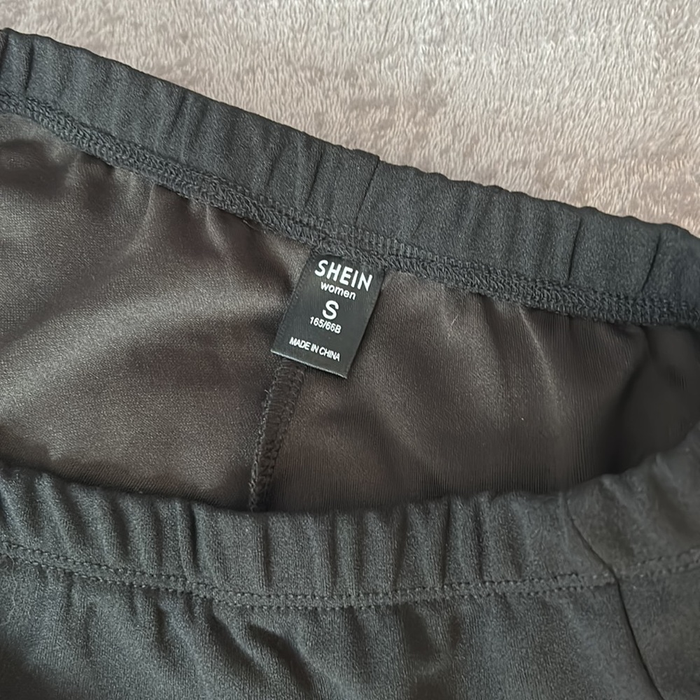 S Black 2 piece outfit - Picture 6 of 6